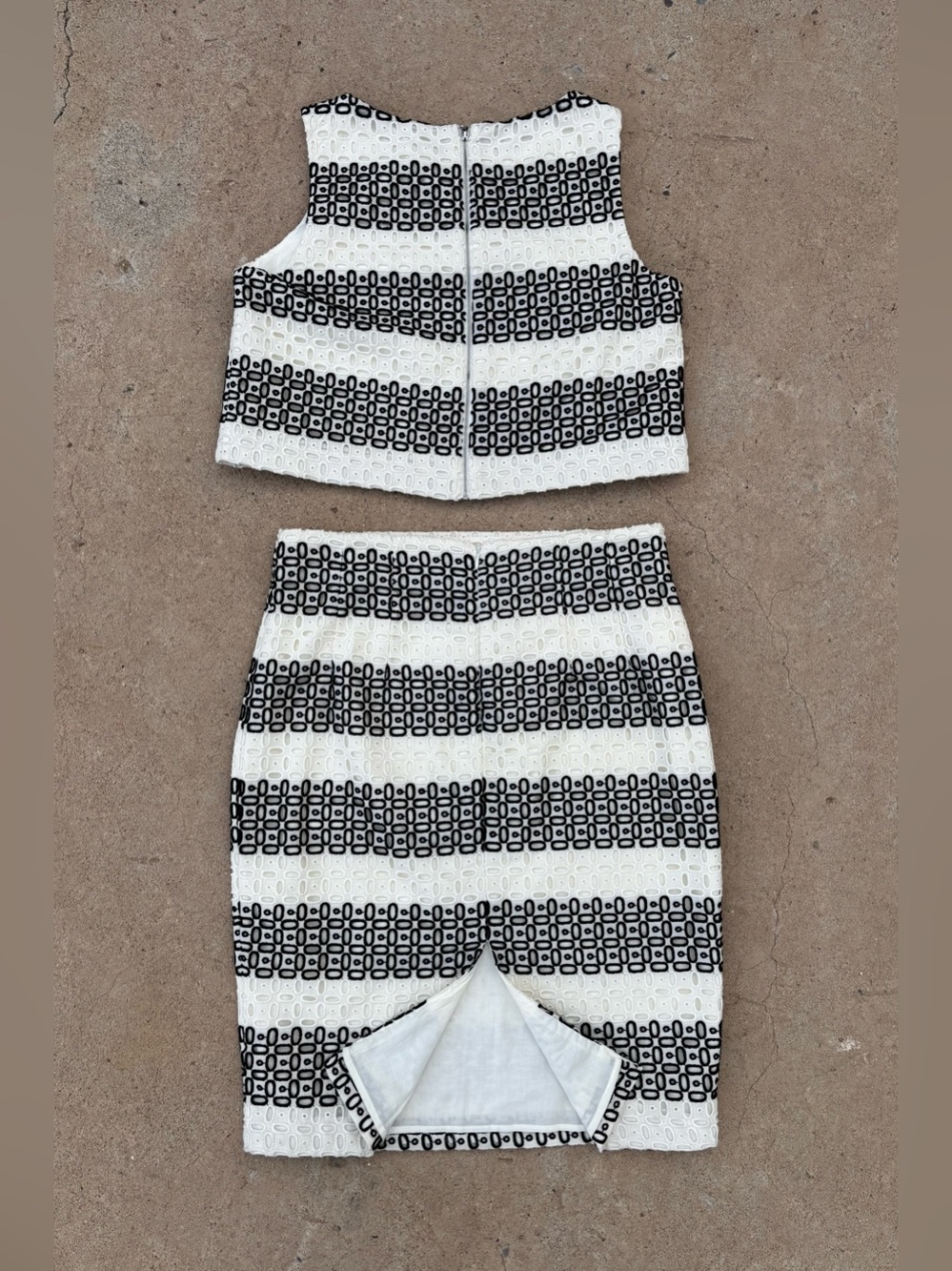 Antonio Melani Embroidered Eyelet Black and White Geometric 2-Piece Set Size 12